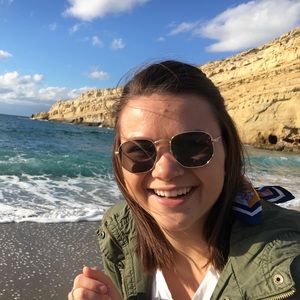 Meet your Posher, Camryn